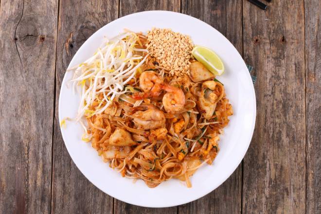Plat des crevettes avec les arachides le vrai delice a preparer a la maison 
